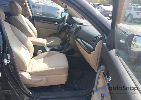 2011 Kia Sorento Ex z USA, uszkodzony, nr VIN 5XYKUCA19BG147484